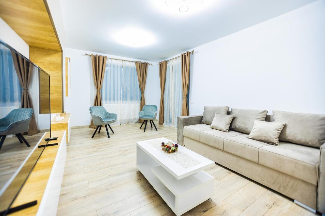 Brigitte Apartment Braşov Exteriör bild