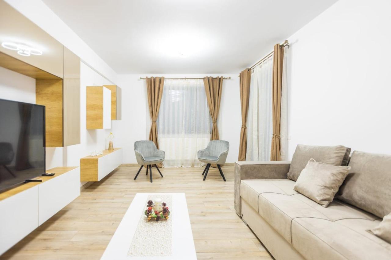 Brigitte Apartment Braşov Exteriör bild