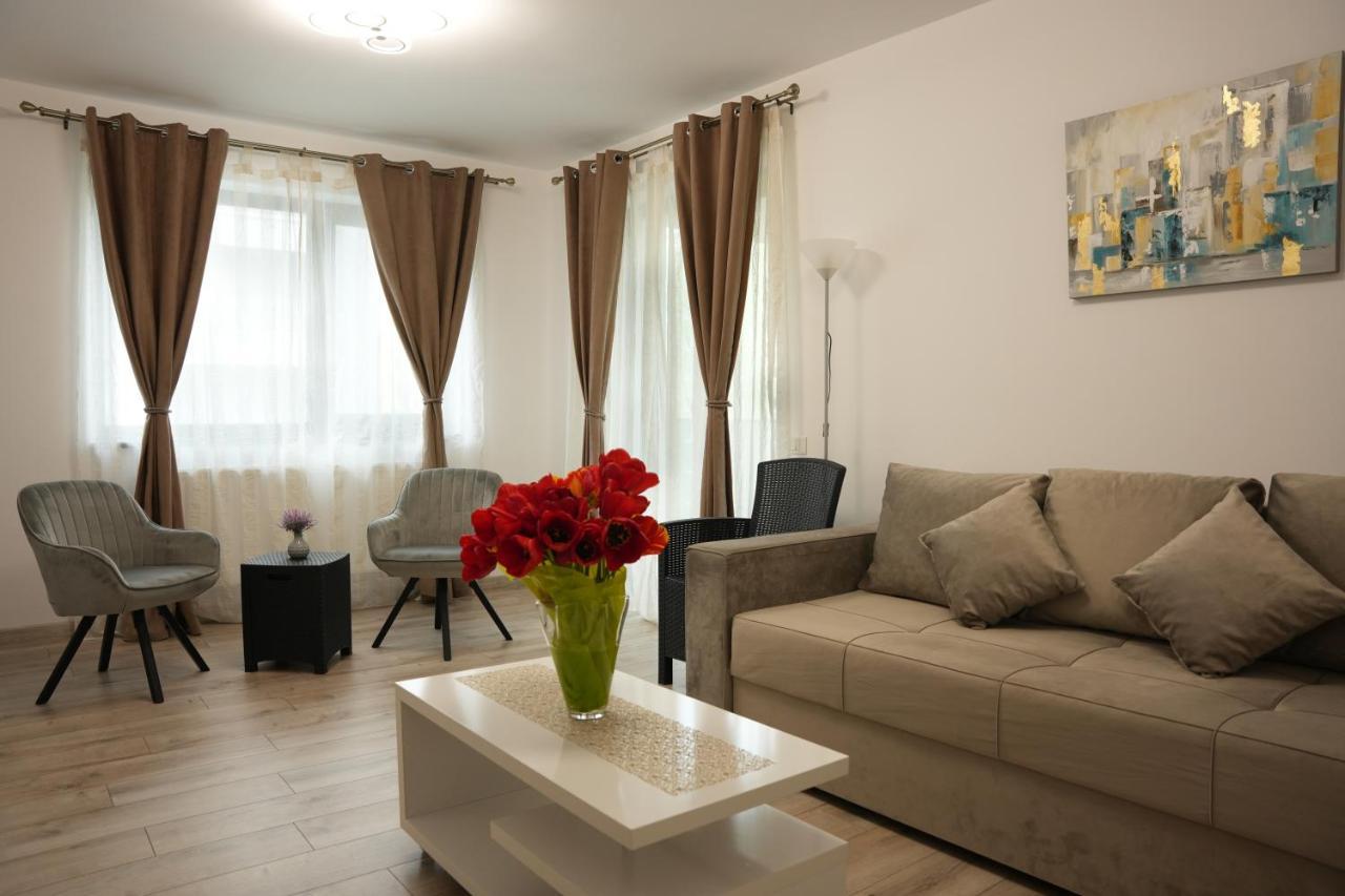 Brigitte Apartment Braşov Exteriör bild