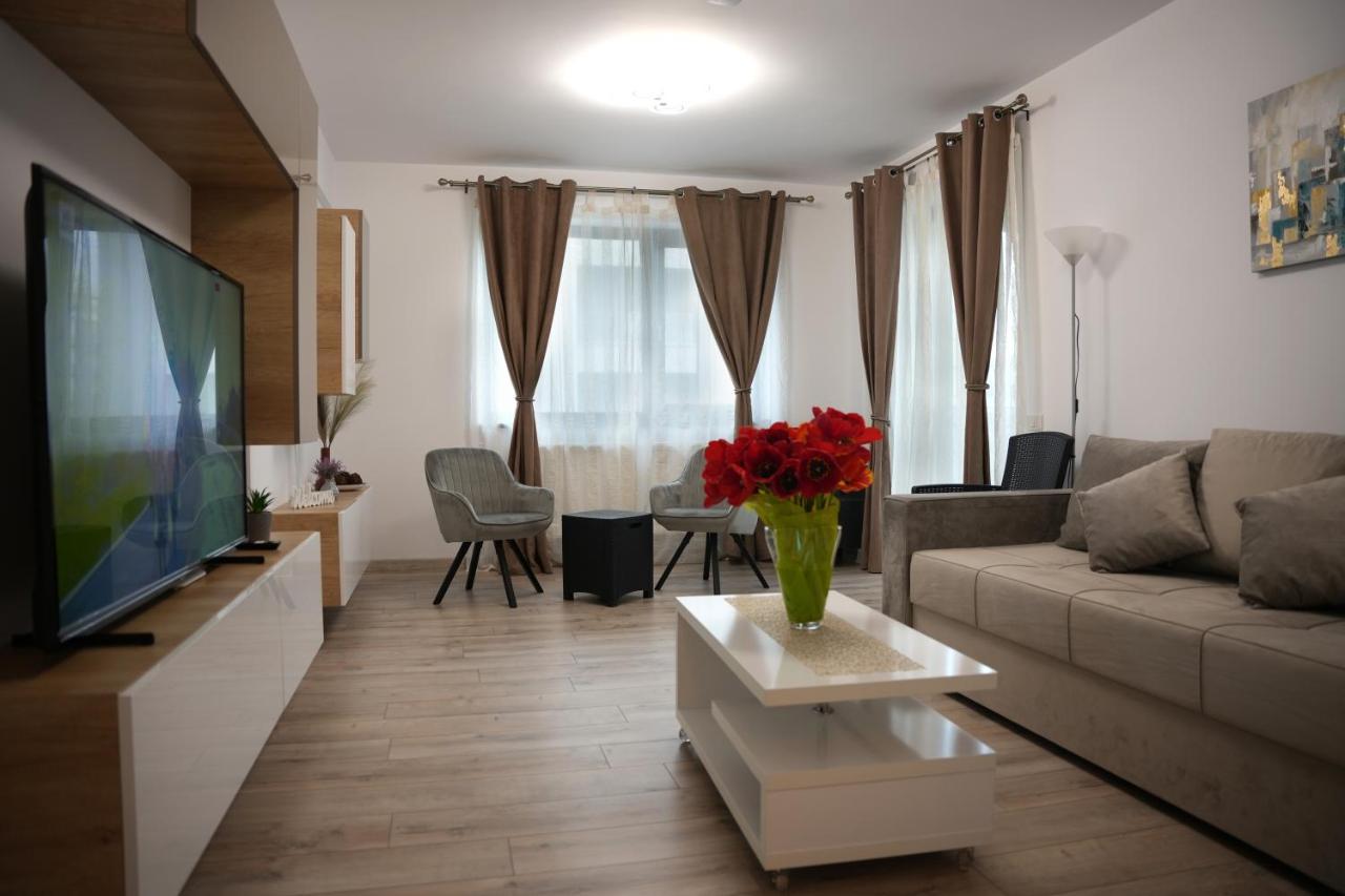 Brigitte Apartment Braşov Exteriör bild